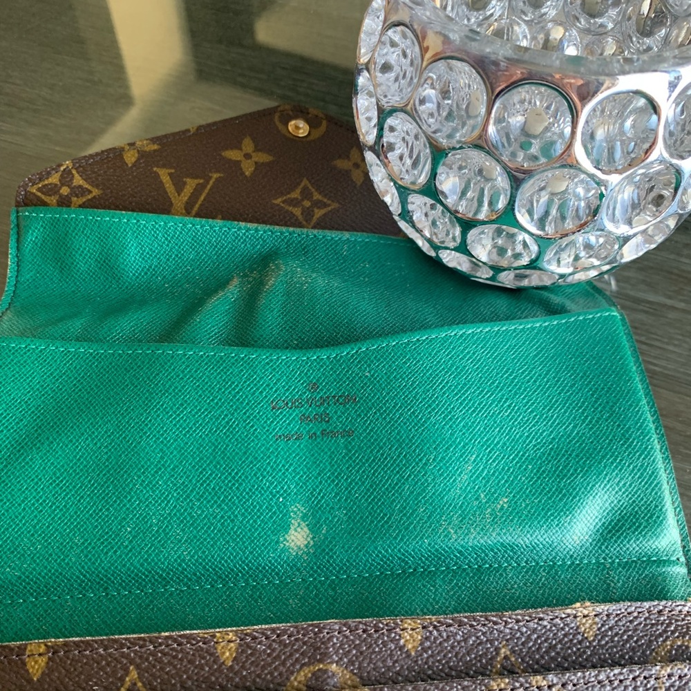 Louis Vuitton Wallet - Picture 3 of 6